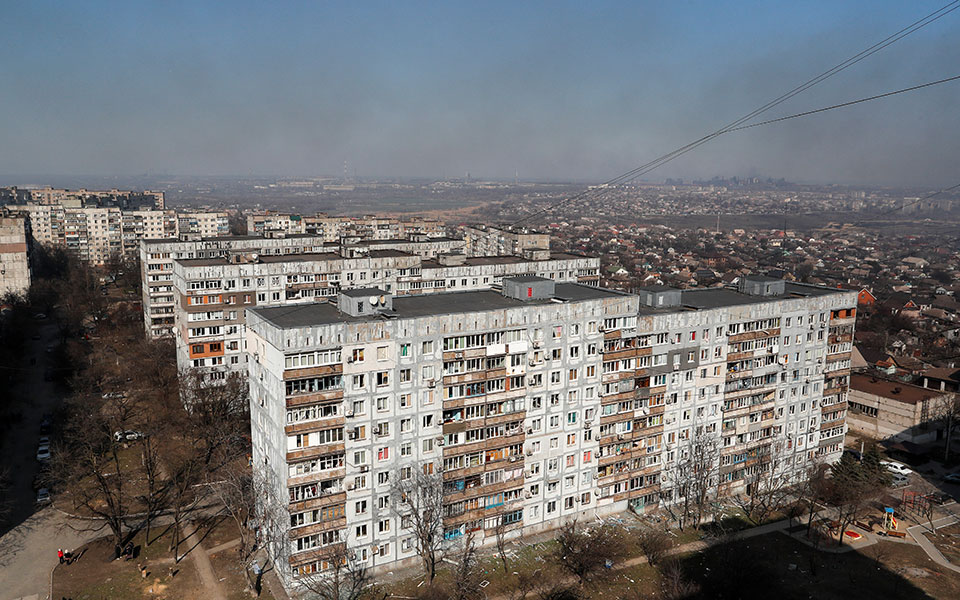 διά-της-βίας-μεταφορά-ασθενών-στη-ρωσί-561785236