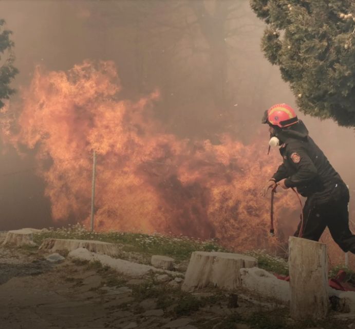 φωτιά-τώρα-σε-κορινθία-και-άραξο-561784252