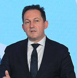Η τέχνη της αυτοστρέβλωσης-1
