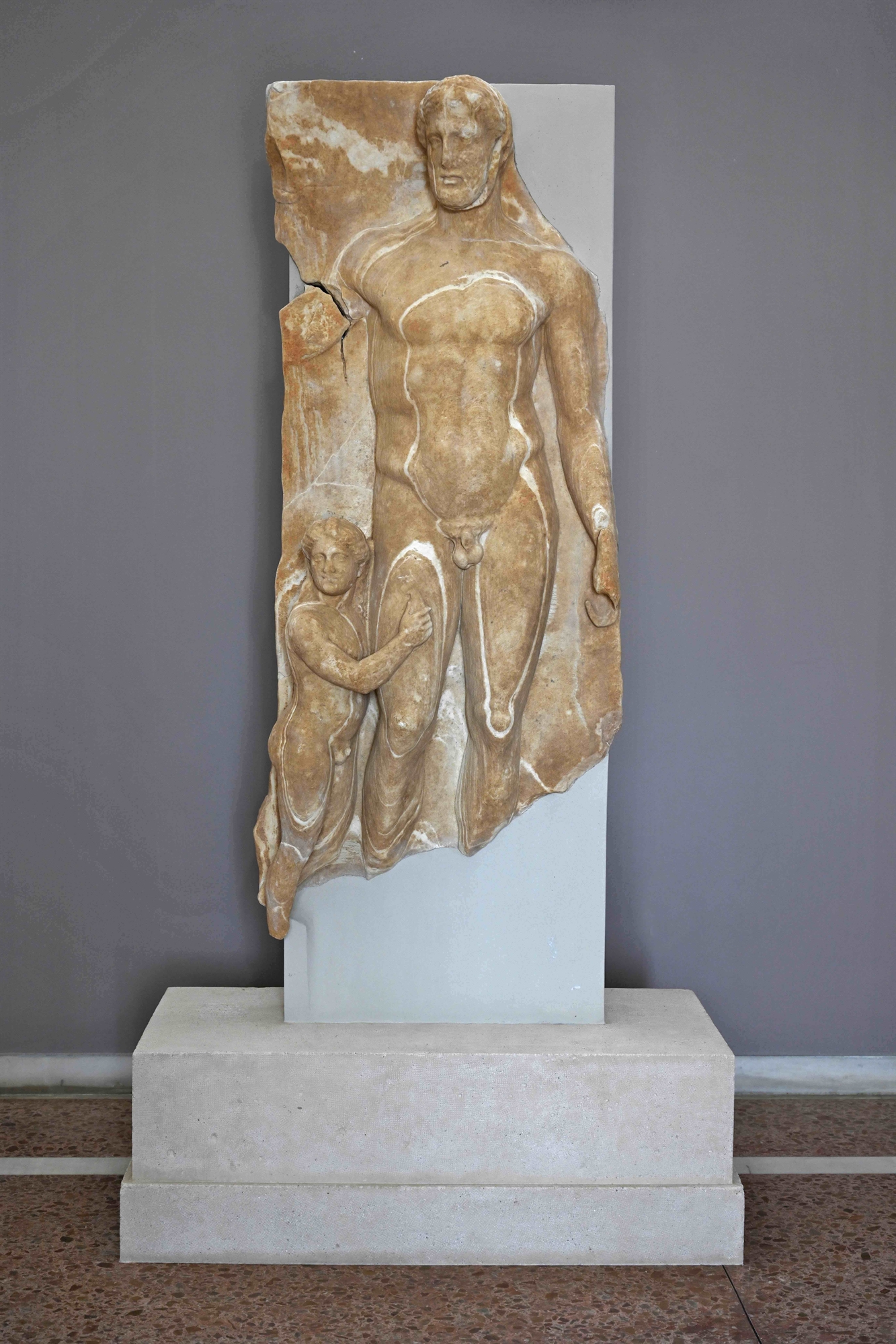 To αρχαίο παρελθόν της Τήνου, με επίκεντρο το Ξώμπουργο-2