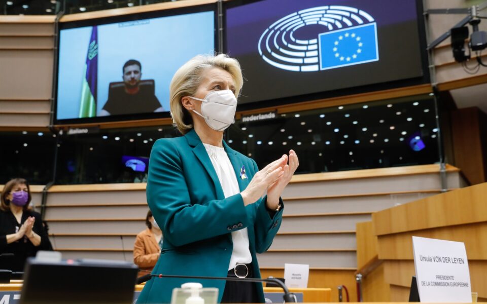 ζελένσκι-εντός-λίγων-μηνών-η-γνωμοδότ-561768445