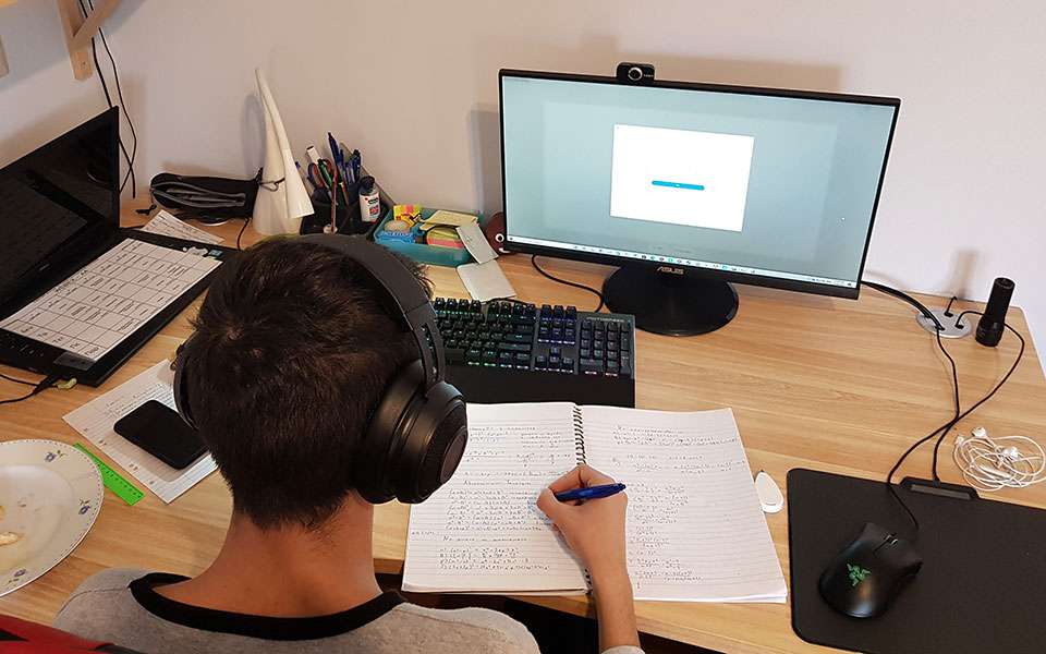 κακοκαιρία-φίλιππος-τηλεκπαίδευση-σ-561754501