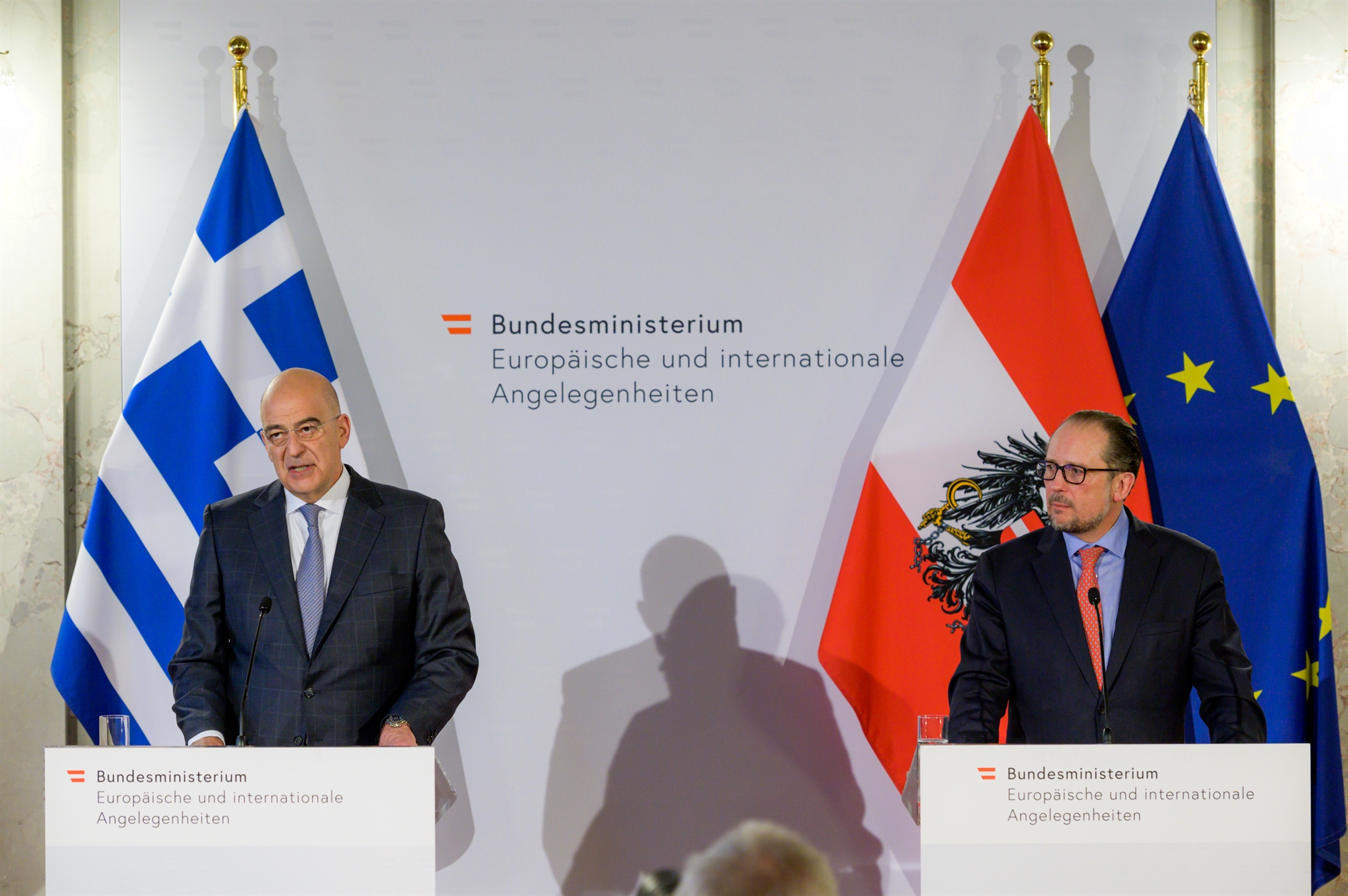 μήνυμα-δένδια-για-συμμόρφωση-με-τις-κυ-561753199