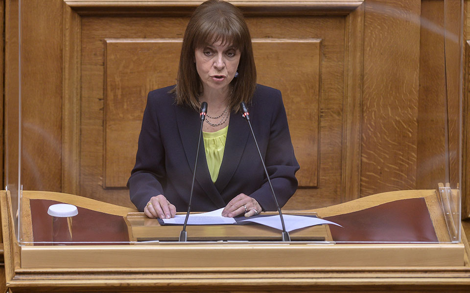 σακελλαροπούλου-μήνυμα-από-τη-βουλή-υ-561752320