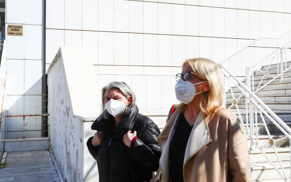 μάνδρα-καταπέλτης-η-εισαγγελέας-για-τ-561763387