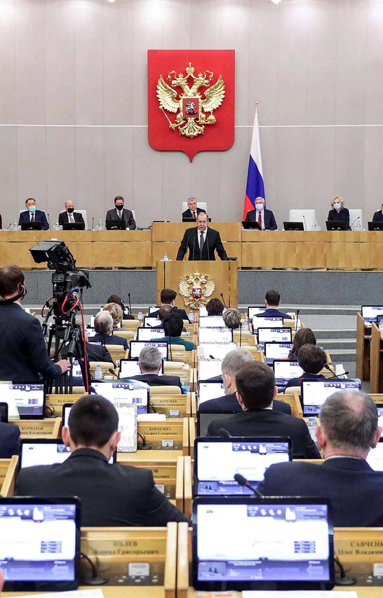 ν-αλιβιζάτος-πόλεμος-και-σύνταγμα-561779659