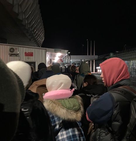 Πόλεμος στην Ουκρανία: Οι αυτοσχέδιες πολεμίστρες και η πορεία της φυγής-2