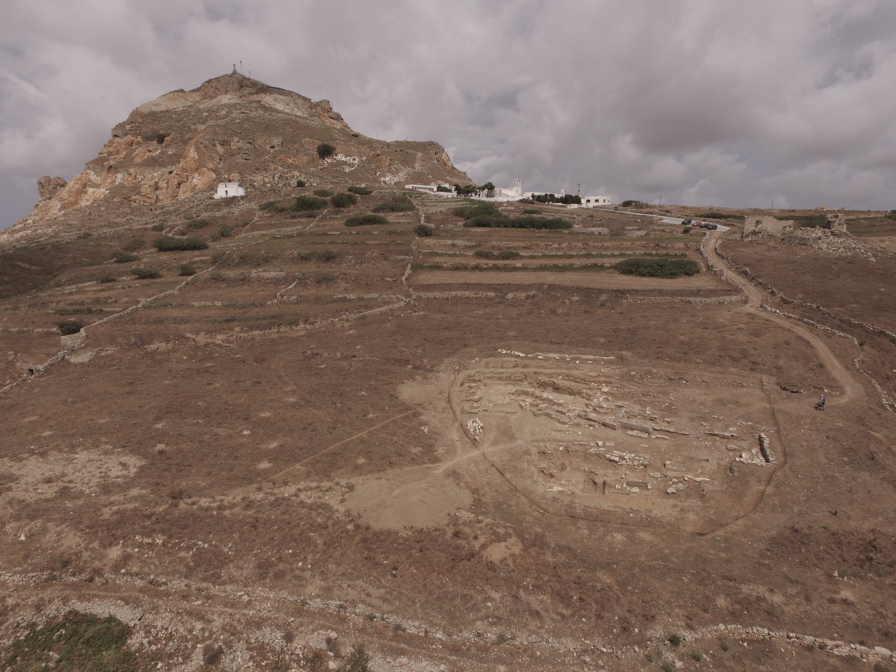 To αρχαίο παρελθόν της Τήνου, με επίκεντρο το Ξώμπουργο-3