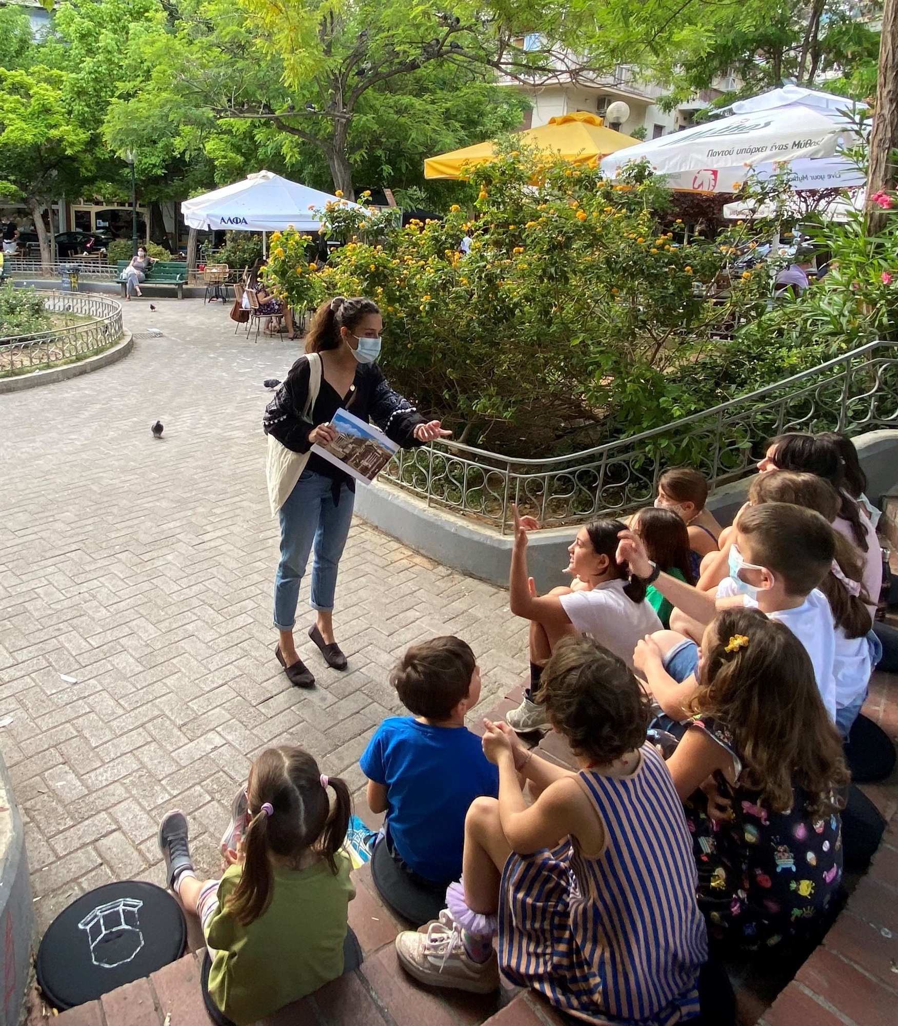 μιλώντας-για-τις-μακρινές-πατρίδες-στ-561786172