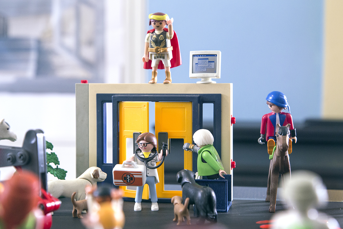 Ασυνόδευτοι ανήλικοι: Ιστορίες μέσα από παιχνίδια-1