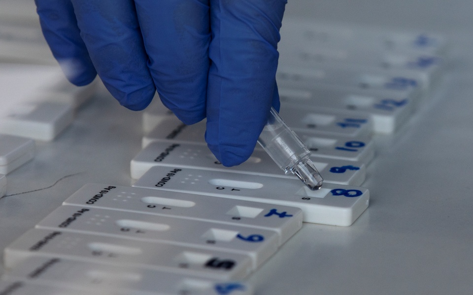 κορωνοϊός-22-451-νέα-κρούσματα-σήμερα-στην-561785521