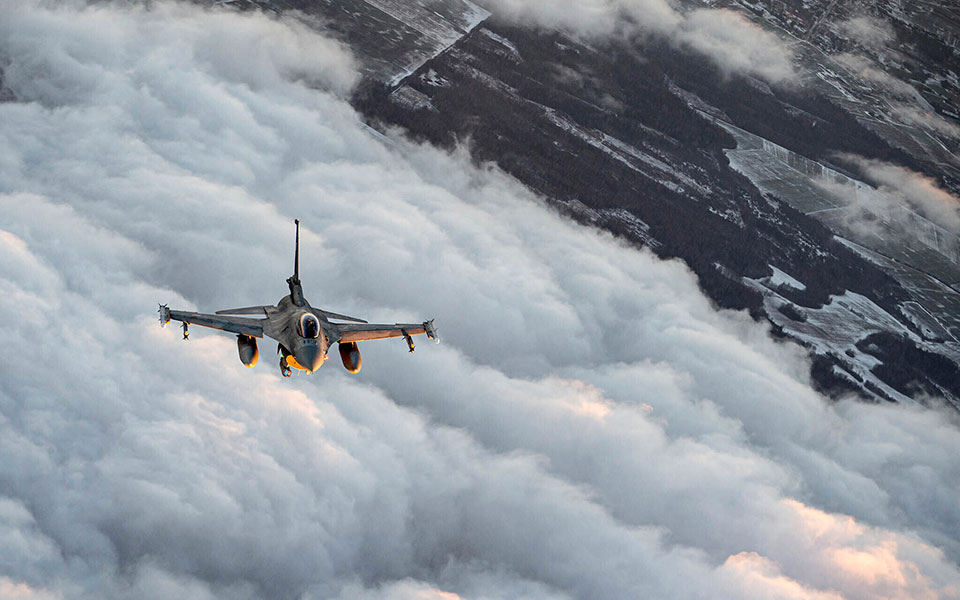 ft-σχέδια-ηπα-πολωνίας-για-προμήθεια-μ-561750571