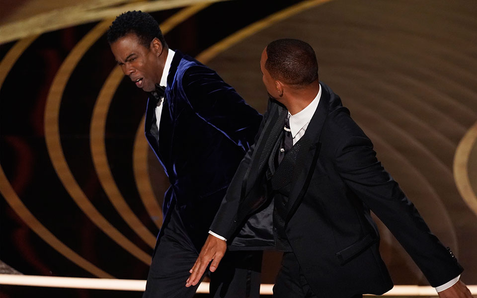 τα-όσκαρ-έριξαν-χαστούκι-στον-εαυτό-561781882