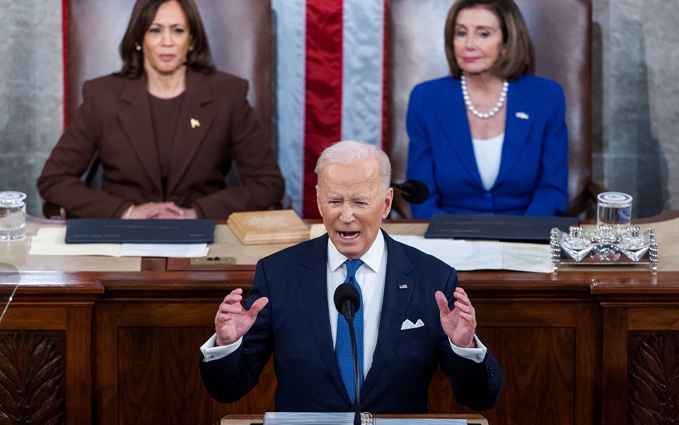 τζο-μπάιντεν-πιο-απομονωμένος-από-ποτ-561744136