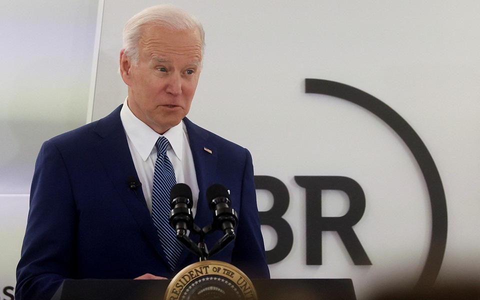 μπάιντεν-ο-πούτιν-μελετά-χρήση-χημικώ-561773572