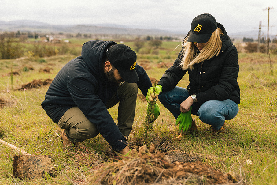 Αναδάσωση στα Οινόφυτα από την Breitling και την οικολογική οργάνωση SUGi-3