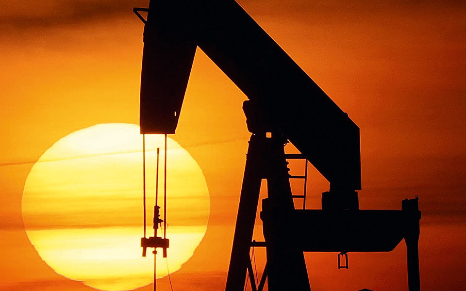 απελευθερώνουν-60-εκατ-βαρέλια-πετρελα-561744382