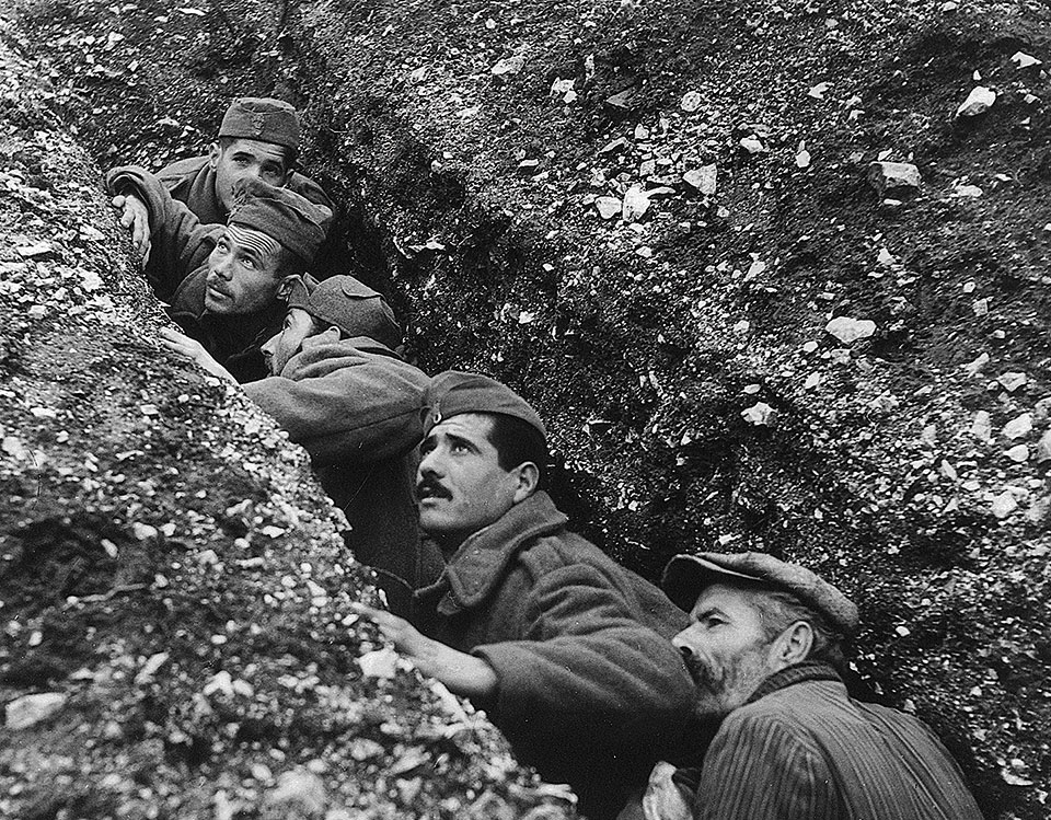 Το μέτωπο της Μικράς Ασίας και ο Β΄ Παγκόσμιος Πόλεμος σε σπάνιες φωτογραφίες-1