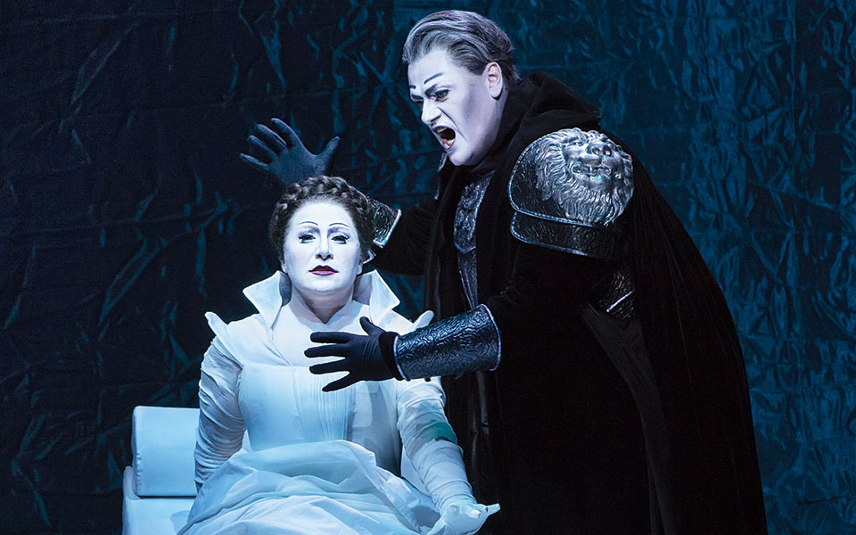 οθέλλος-ανάμεσα-στη-φωτιά-και-στον-π-561754183