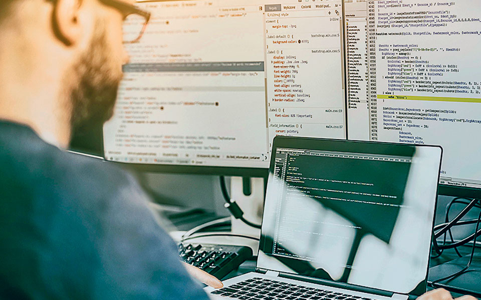 πόλεμος-στην-ουκρανία-μείωση-δαπανών-561759919