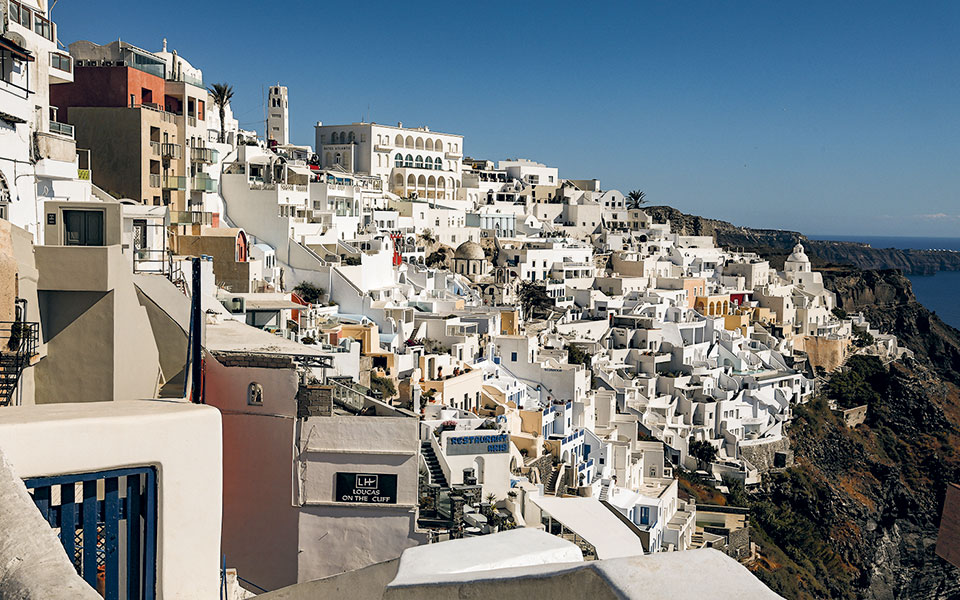 αλλαγή-σελίδας-για-σαντορίνη-561764944
