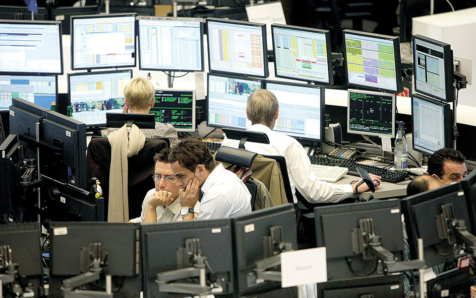 χαμηλότερη-ανάπτυξη-και-υψηλότερο-πλ-561770755