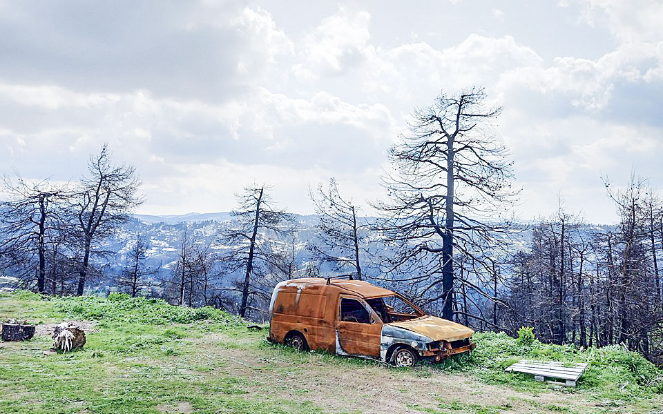 h-αγωνία-όσων-ζουν-μεταξύ-δημόσιων-και-ι-561780745
