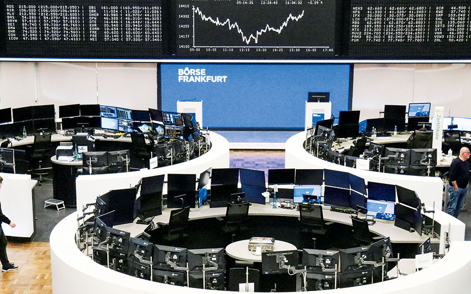 βουτιά-στις-τιμές-του-πετρελαίου-ρά-561784966