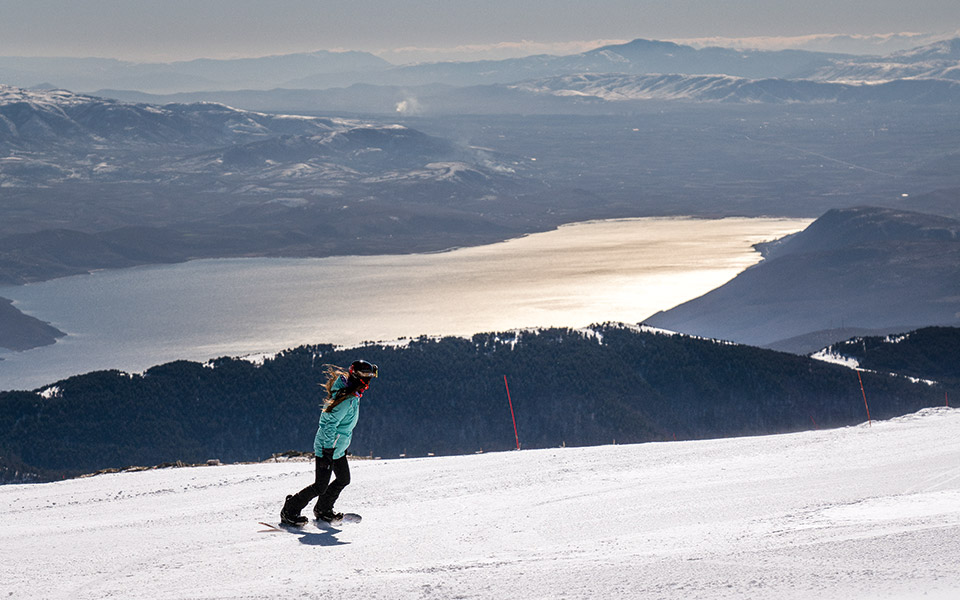 βόρας-λουτρά-πόζαρ-και-σκι-και-θερμές-561752596