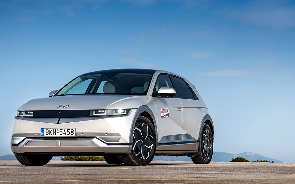 οδηγούμε-το-ioniq-5-το-φουτουριστικό-ηλεκτρ-561746056