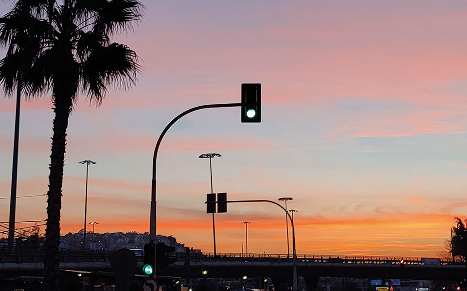 δρομολόγια-ψηλά-στον-ουρανό-561783757