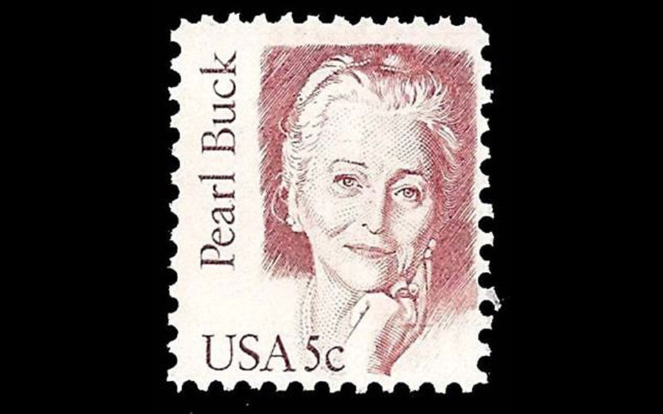 ξαναδιαβάζοντας-την-περλ-μπακ-561777418