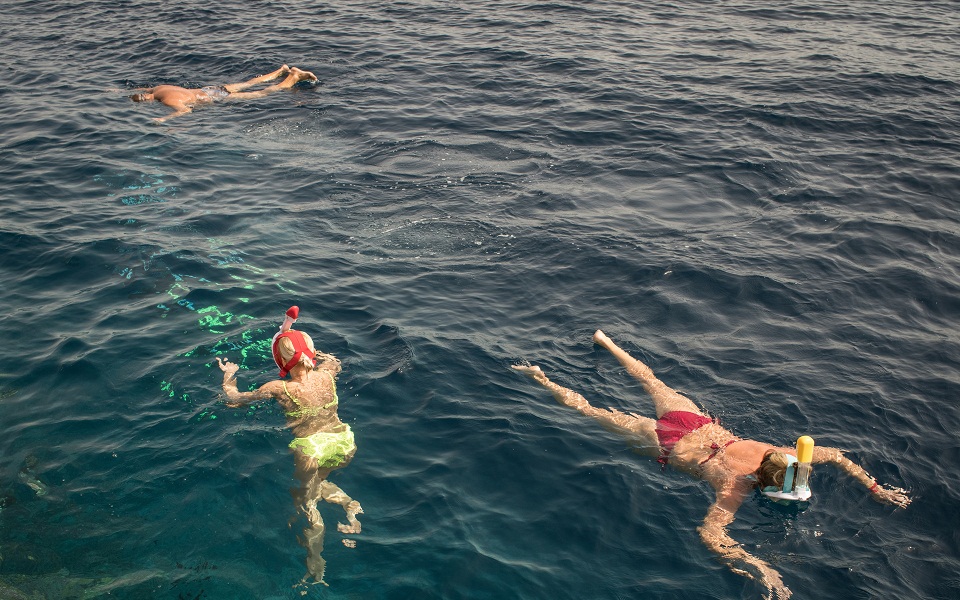 Η αναγκαστική συμβίωση Ρώσων και Ουκρανών τουριστών που ξέμειναν στην Αίγυπτο-2