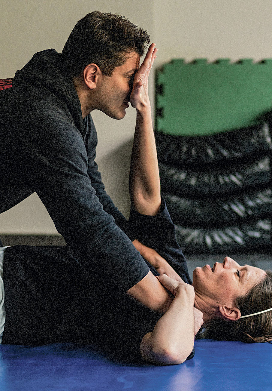 Μαθήματα αυτοάμυνας: Οι γυναίκες αντεπιτίθενται-2