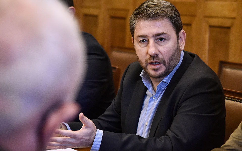 ανδρουλάκης-τσίπρας-και-μητσοτάκης-έ-561785869