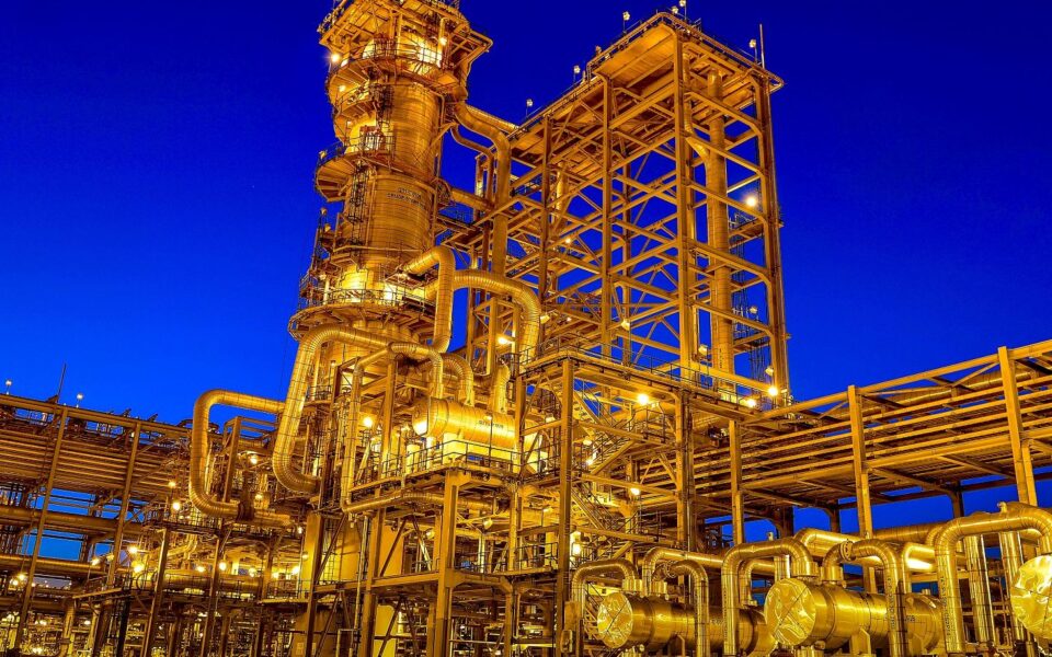 πετρέλαιο-κάτω-από-τα-100-δολάρια-για-πρώ-561763687