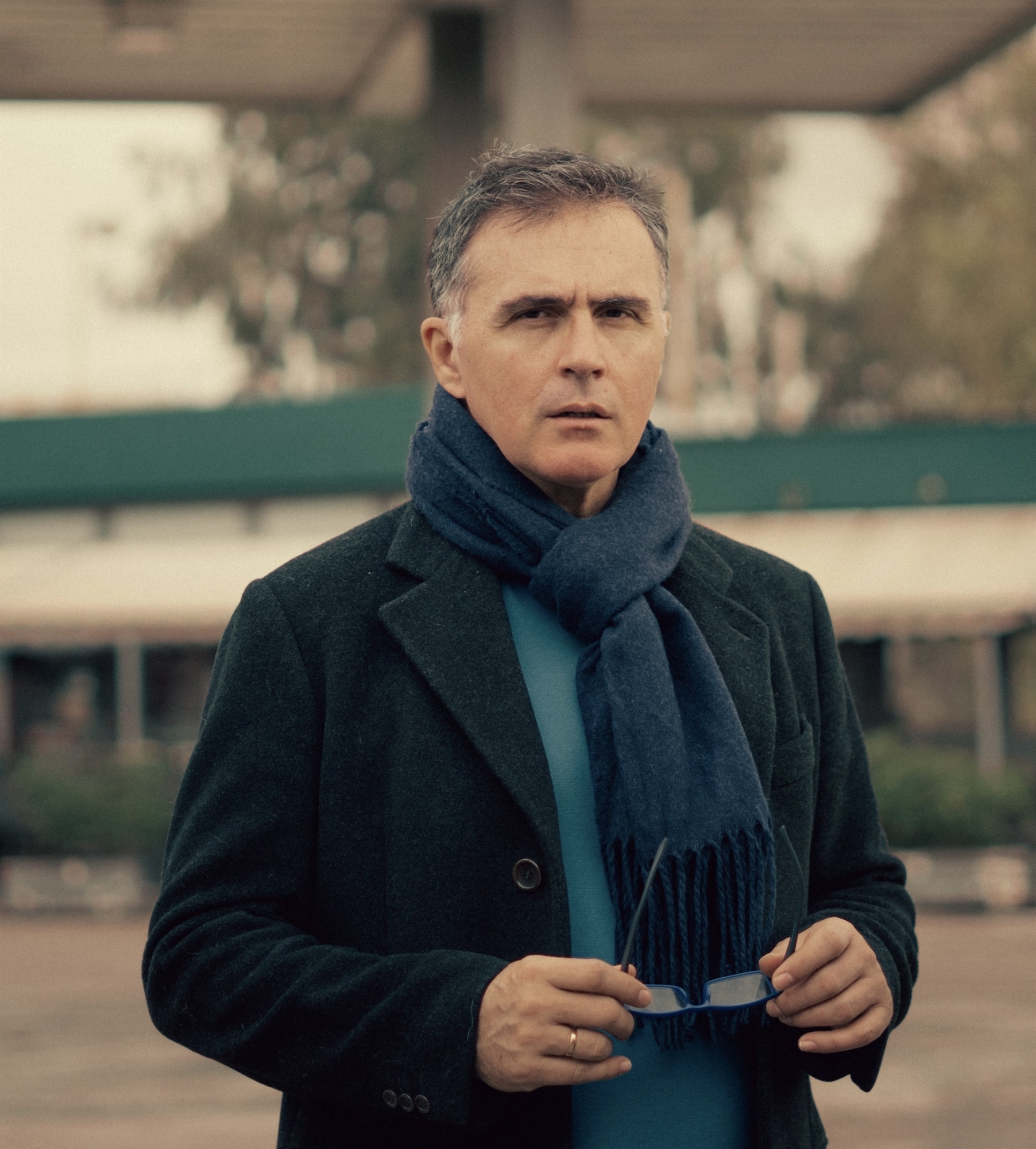 «Πώς να νικήσεις τη μοναξιά» και άλλα υπαρξιακά διλήμματα στο θεατρικό σανίδι-2