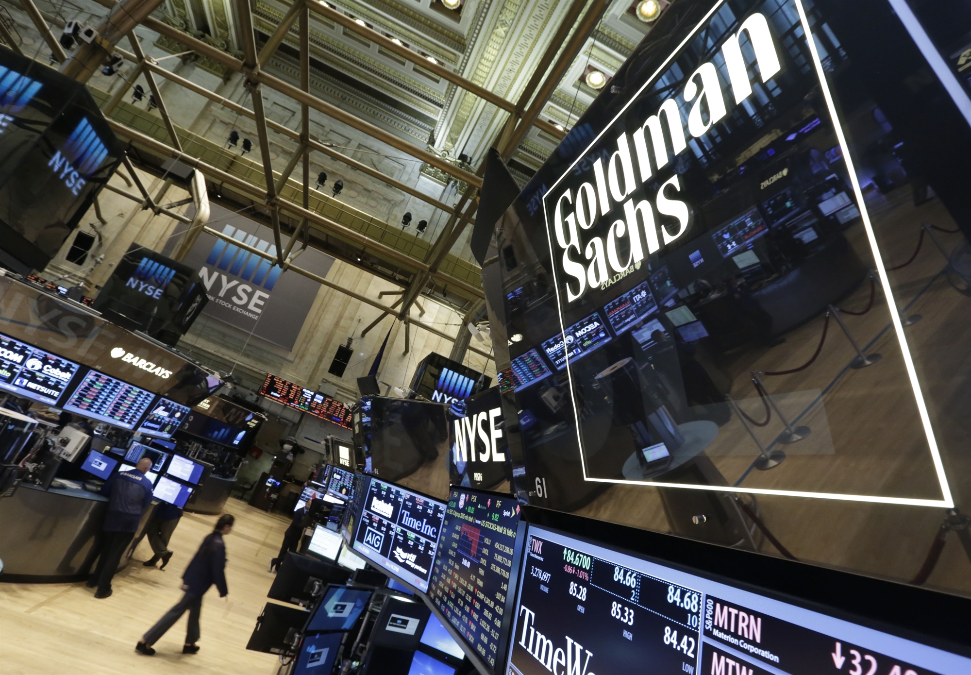 goldman-sachs-j-p-morgan-φεύγουν-από-τη-ρωσία-561758590