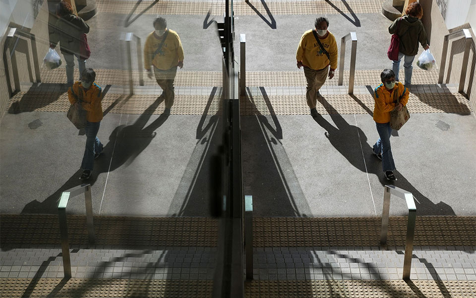 κορωνοϊός-που-ανησυχία-μετά-την-αύξ-561765466