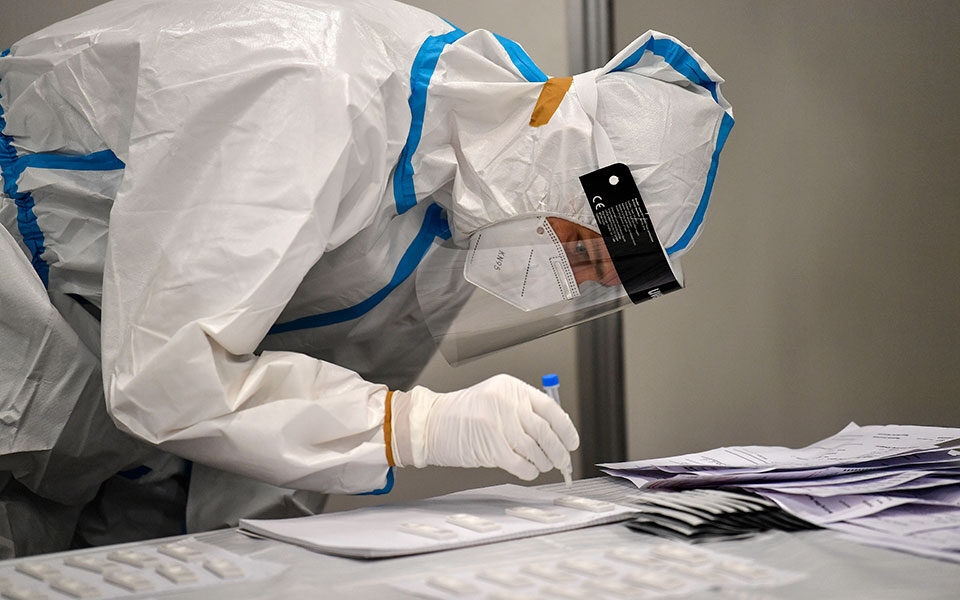 κορωνοϊός-λύματα-πτώση-στην-αττική-561752779