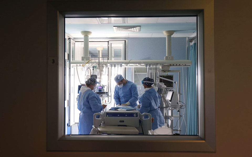 cdc-πενταπλάσιες-οι-νοσηλείες-νηπίων-κα-561774535