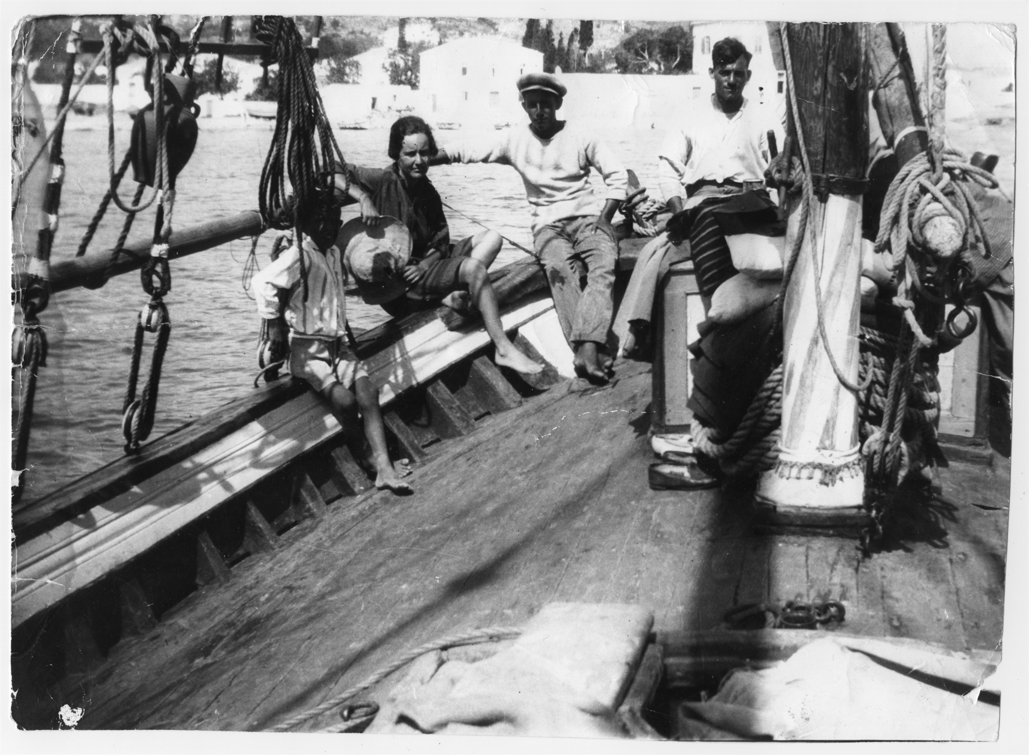 φεμινίστρια-υπεράνω-φεμινισμού-561780070