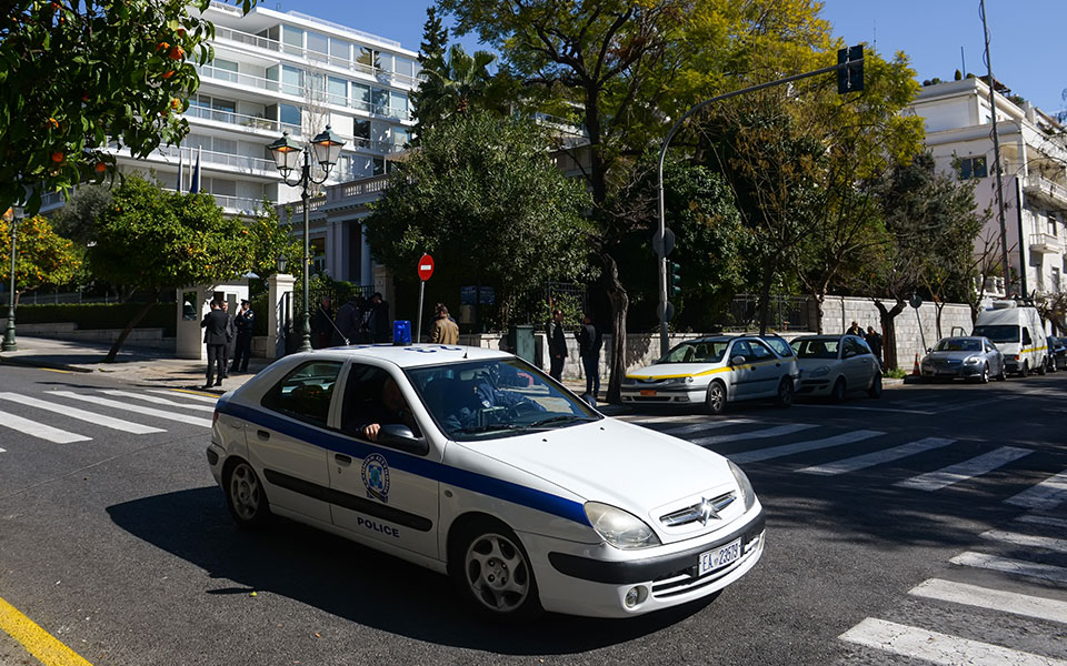 nέα-ερυθραία-διέρρηξαν-το-σπίτι-στελέχ-561763312