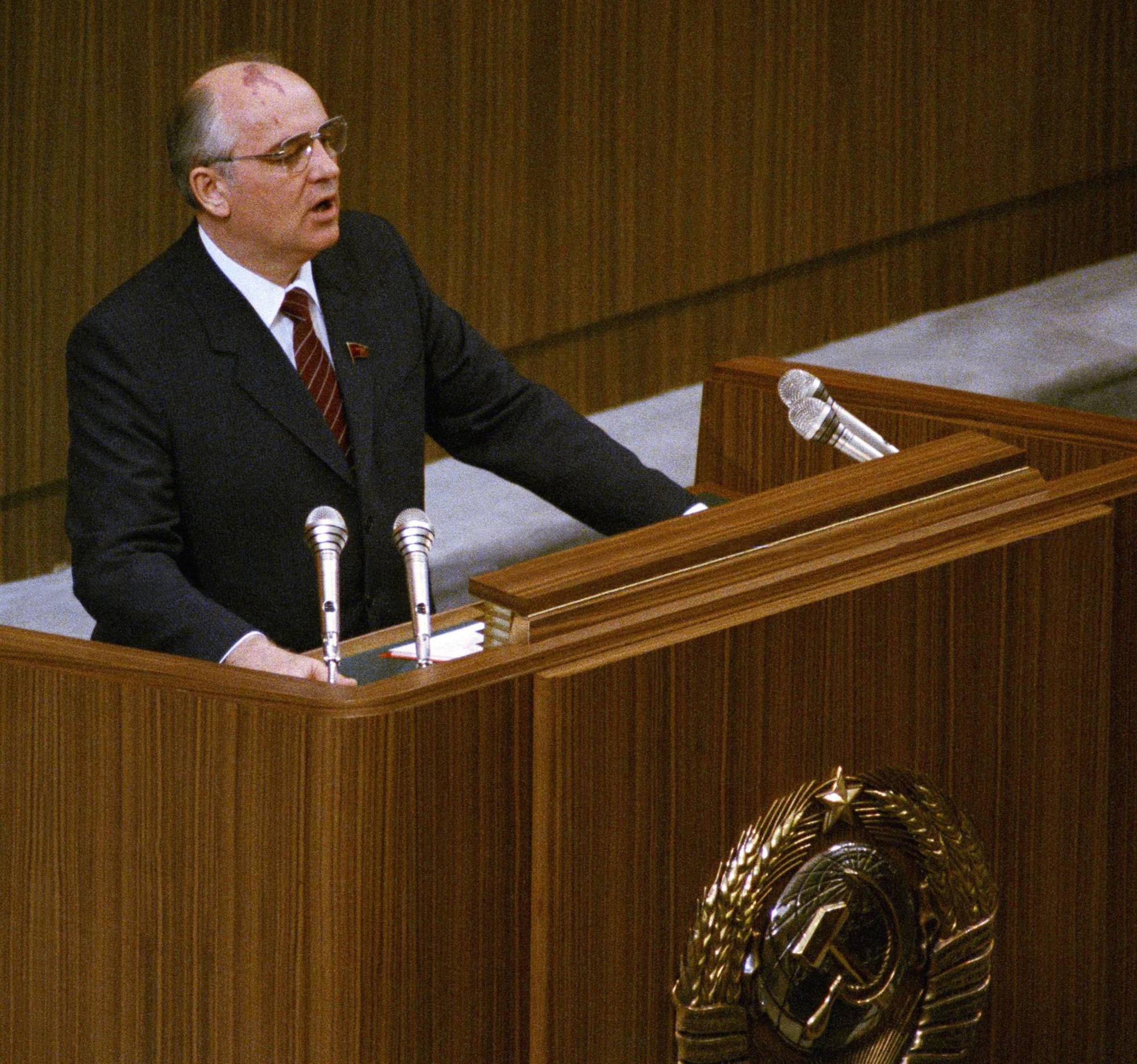 ο-πούτιν-και-οι-ελληνες-οπαδοί-561758971