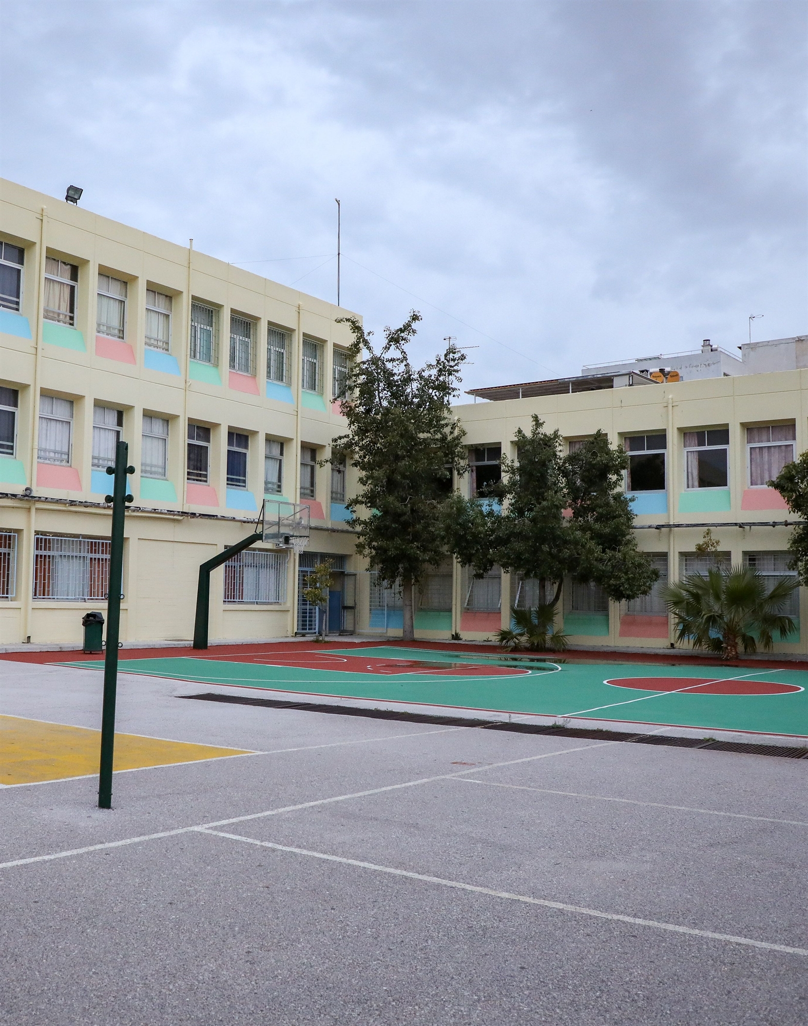 καμπανάκι-κεδε-για-βραχυκύκλωμα-στ-561769174