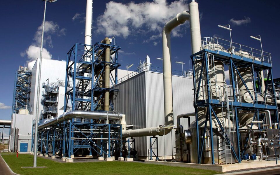 φυσικό-αέριο-μπροστά-στην-πρώτη-μεγάλ-561749071