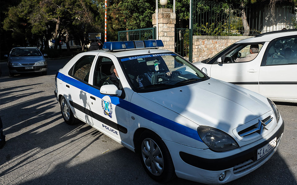 θεσσαλονίκη-οκτώ-άτομα-πίσω-από-την-έν-561772075