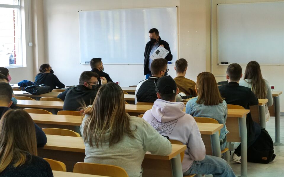 μισός-αιώνας-νόμοι-για-την-τριτοβάθμι-561771259