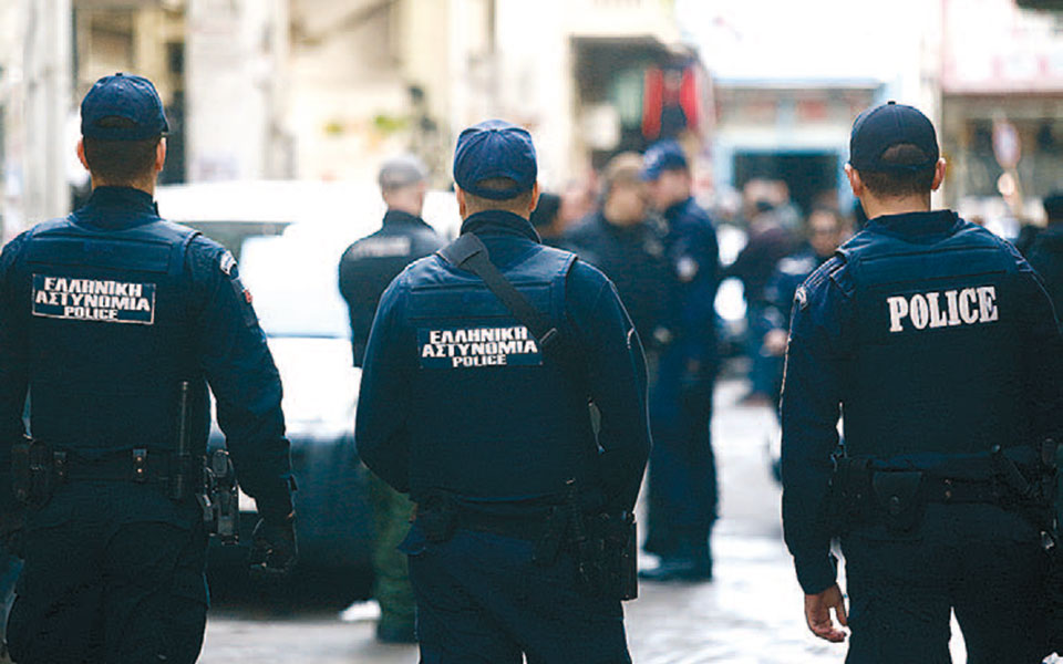 εξάρθρωση-κυκλώματος-που-πωλούσε-απο-561770743