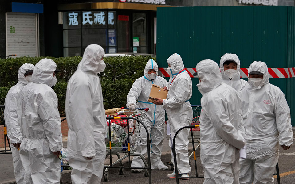 κίνα-προβεβλημένος-σχολιαστής-καλεί-561773752